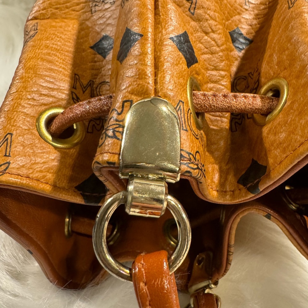 MCM Visetos Leather-Trimmed Bucket Bag - Picture 6 of 11